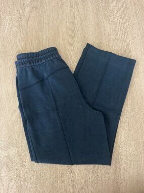 lululemon Softstreme High-Rise Straight-Leg Cropped Pant